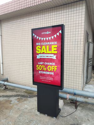 Layar LCD Luar Ruangan 49 Inci 3500nits Tahan Air IP66